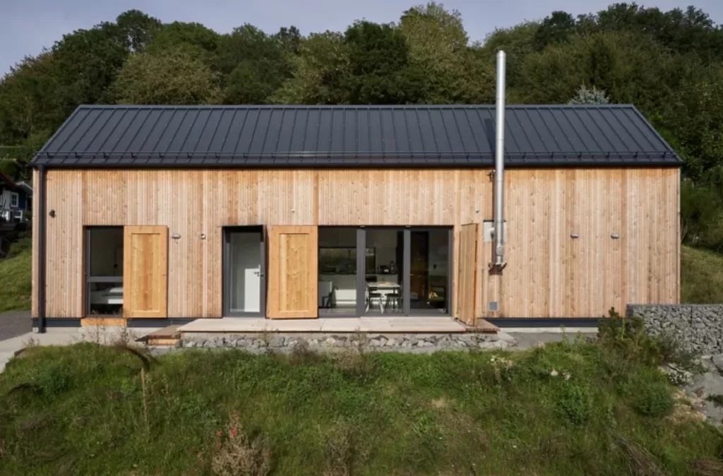 Ferienhaus eifelhausaufzeit in der Vulkaneifel mit Blick über die Landschaft
